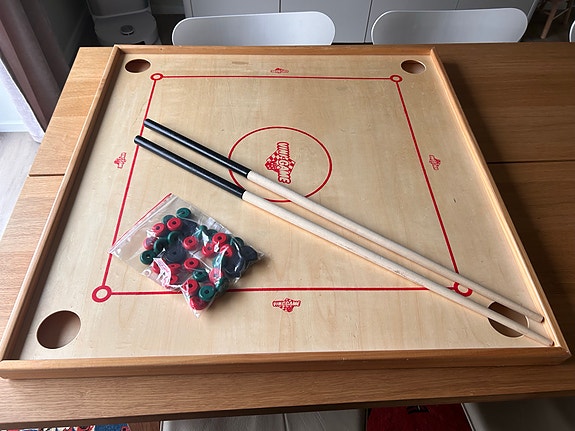 Bob spil med køer og brikker