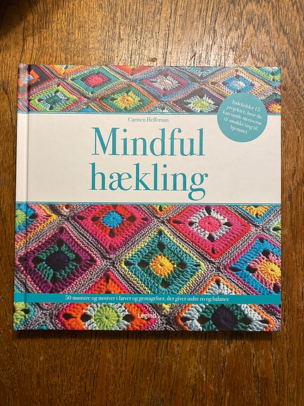 Mindful hækling af Carmen Heffernan