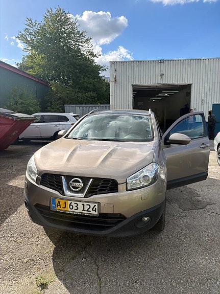 Nissan Qashqai+2