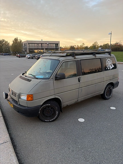 VW Caravelle