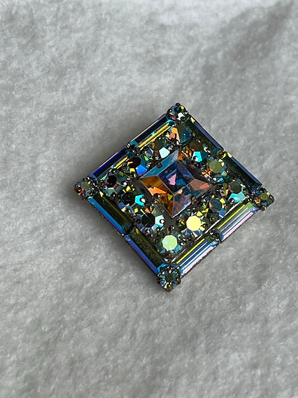 Vintage broche
