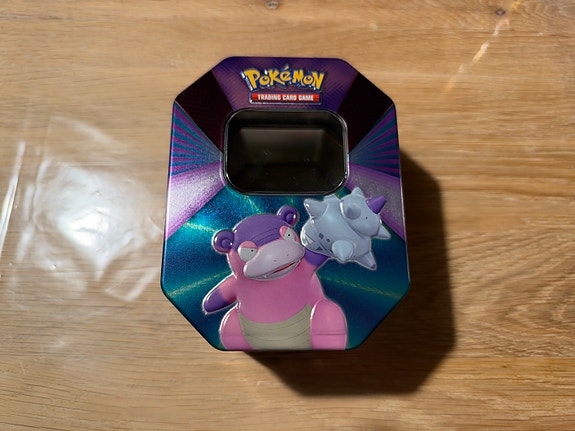 Pokemon Galarian Slowbro Tin