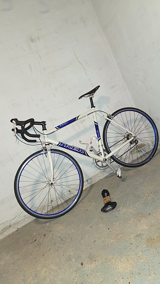 Product image 1 of 10