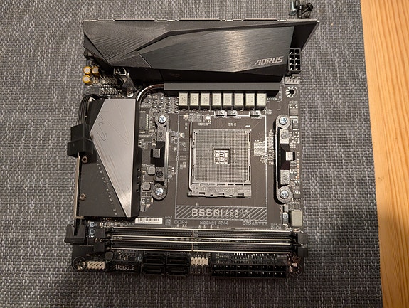 Aorus Pro AX B550I bundkort AM4 mini-ITX