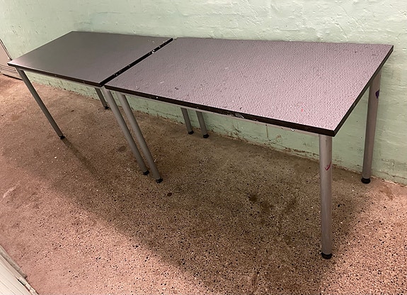 Arbejdsbord / skrivebord, 2 stk.