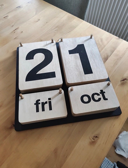 Design Letters evighedskalender i træ