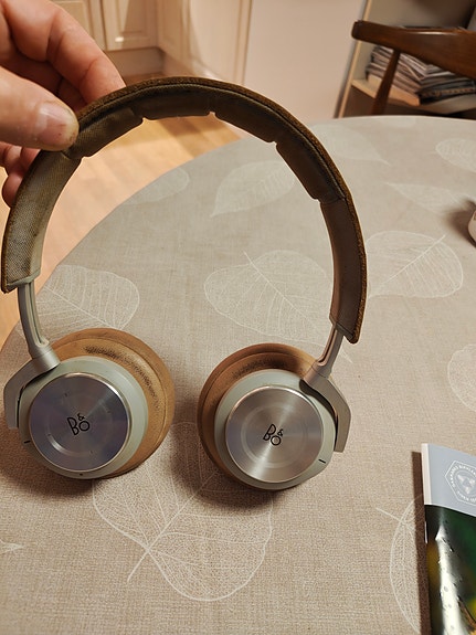 Bang & Olufsen BeoPlay on-ear hovedtelefoner beige sølv