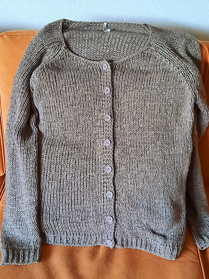 Strik med knapper,, brun, Soyaconcept