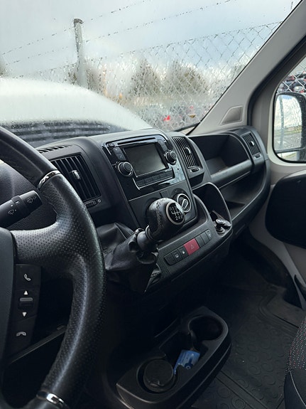 Peugeot Boxer 335