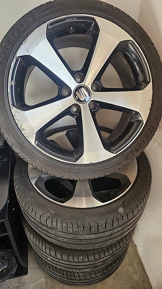 Product image 1 of 4