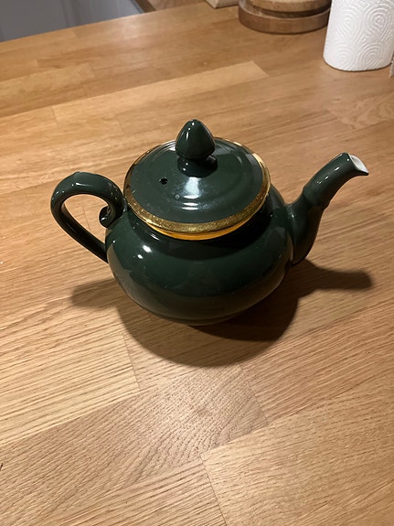 Tekande grøn m/ guldkant