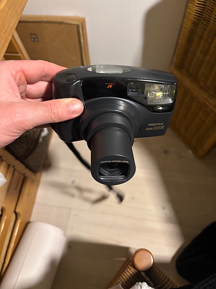 Pentax IQZoom 200 filmkamera sort