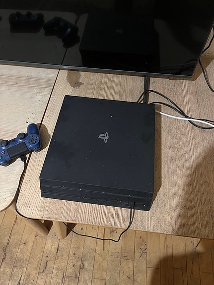 Ps 4 pro, 1tb