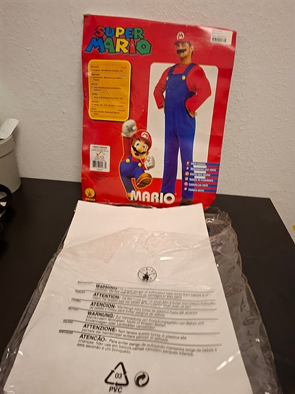 Nintendo Super Mario kostume. Mand str L rød/blå