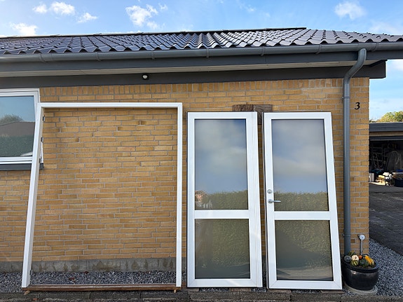 Hoveddør i træ/alu 1780 x 2185