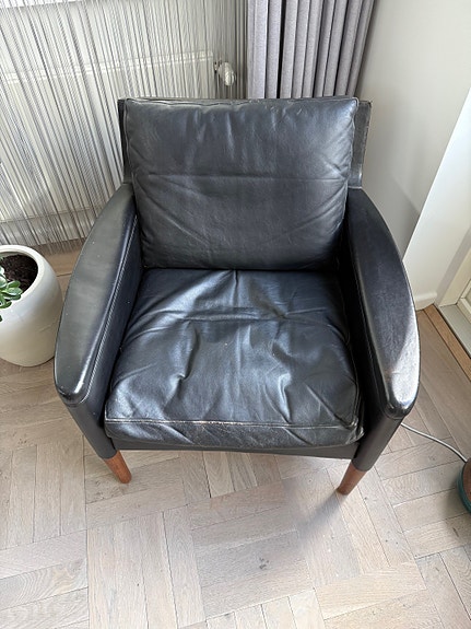 1960'er designer lænestol i sort læder