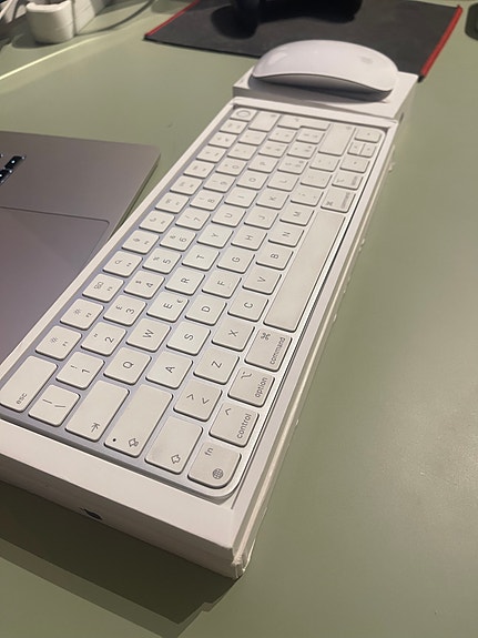 Magic Keyboard A3203 + Magic Mouse A1657