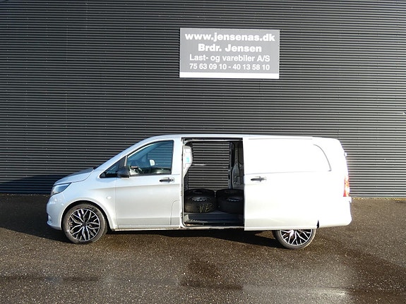 Mercedes Vito 114