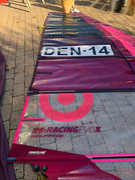 NeilPryde RS:Racing EVO X 7.0 m² (2019) – Hurtigt slalom/racesejl