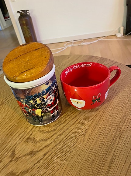 Stor julekop og kagedåse