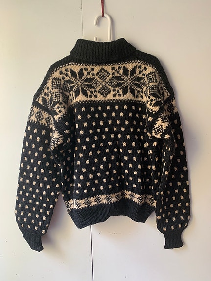 Vintage sort/beige uld håndstrikket mønstersweater fra 60`erne