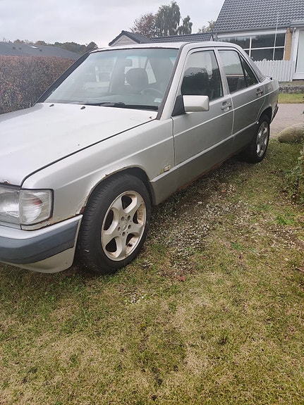 Mercedes 190 E