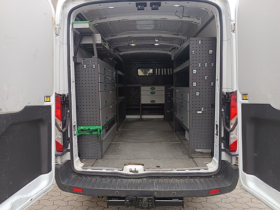Ford Transit 350 L2 Van