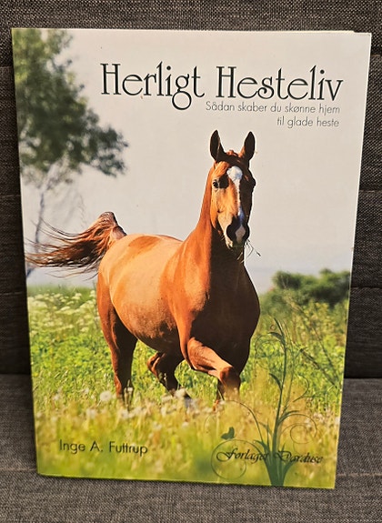 Herligt Hesteliv - Inge A. Futtrup
