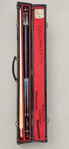 Billiardkø med etui