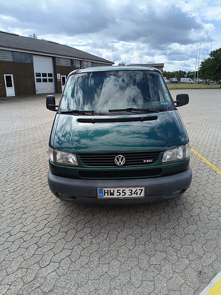 VW Caravelle