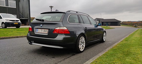 BMW 525i