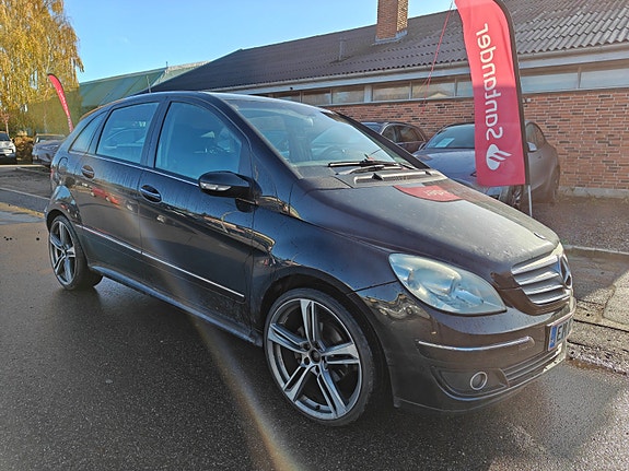 Mercedes B 180