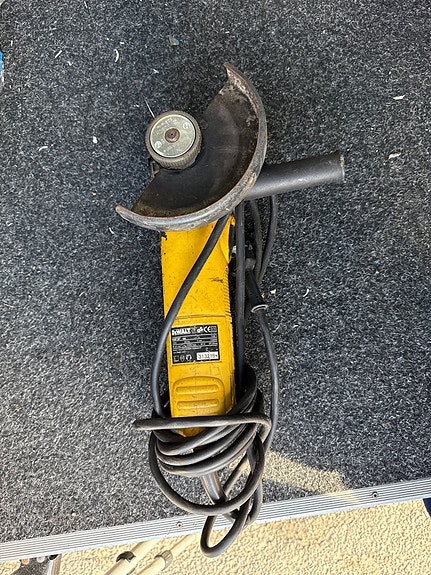 DeWalt vinkelsliber 125mm med hurtig skift af klinge