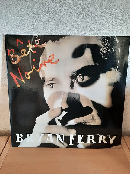 LP, Bryan Ferry, Bête Noire