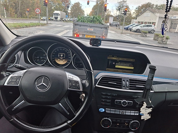 Mercedes C 220