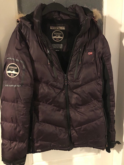 Geographical Norway vinterjakke i str.M Meget velholdt Sælges til 350kr