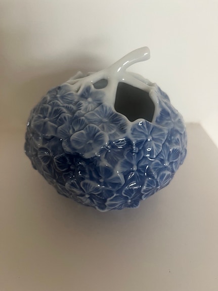 Royal Copenhagen hortensia vase
