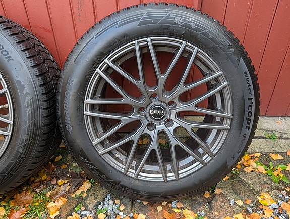 18" vinterhjul Toyota RAV4 – Mega Wheels – 225/60 R18