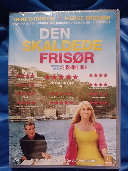 Ny I folie / Den skaldede frisør – DVD med Dyrholm & Brosnan