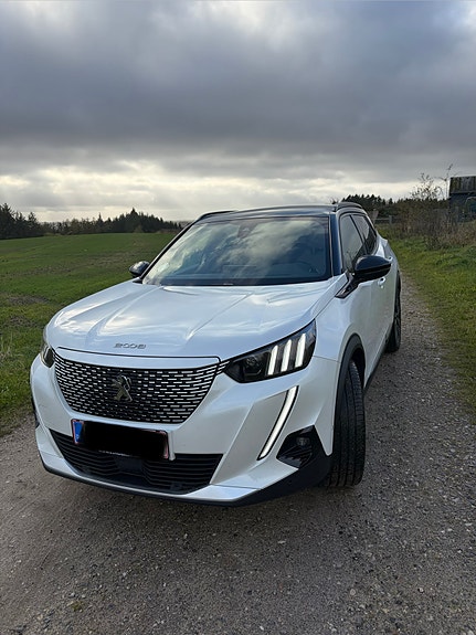 Peugeot e-2008