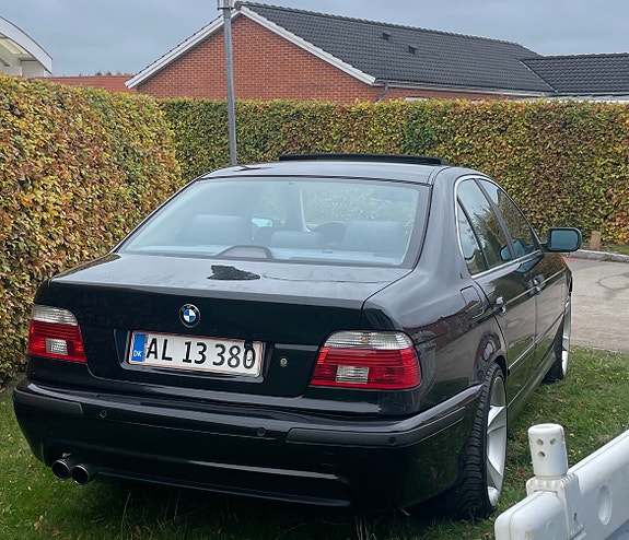 BMW 520i