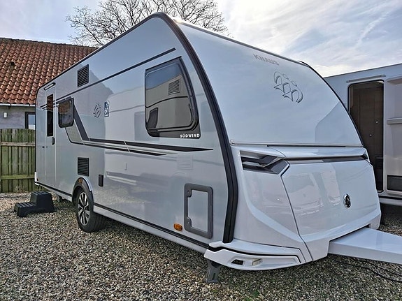 Knaus Südwind 550 FSK - Smugkig på Januar Tilbud - Spar 30.000
