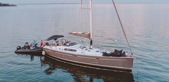 Beneteau Oceanis 54 – en luksuriøs sejlyacht
Oplev en verden af udsøgt komfor...
