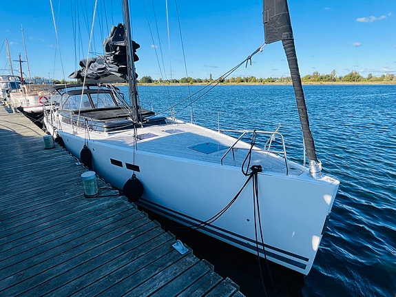Hanse 545