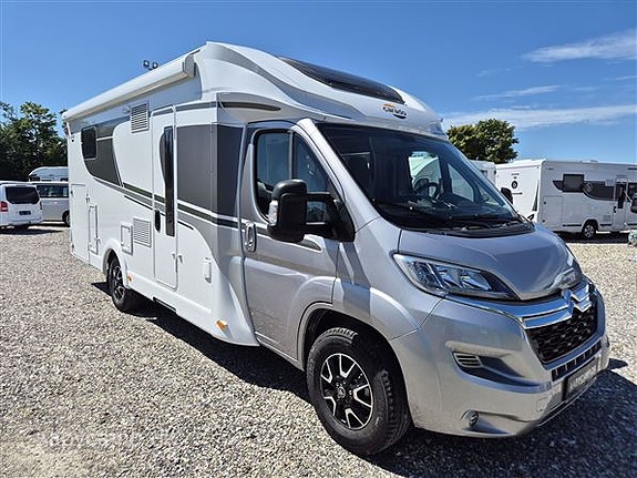 Carado 2022 - Carado T 447   metalfarvet førerhus. elektrisk trin. solceller....