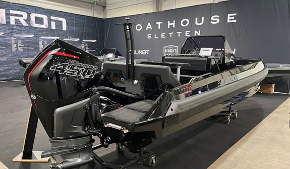 IRON 827 – Mercury V8 450 R hk