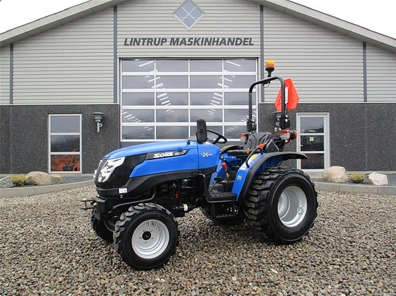 Solis 26 6+2 Gearmaskine med servostyring og industrihjul