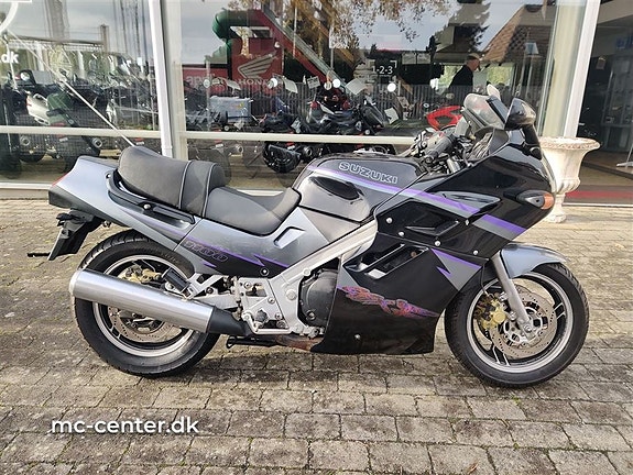 Suzuki GSX 1100 F