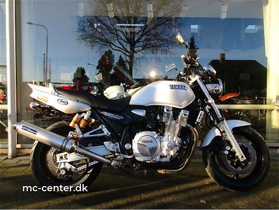 Yamaha XJR 1300