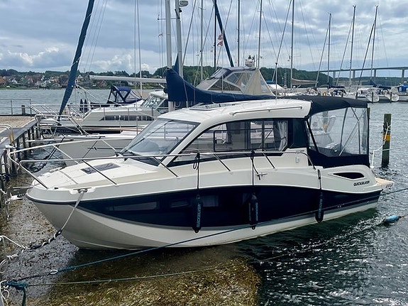 Quicksilver 755 Weekend Med Mercury F250 Verado V8